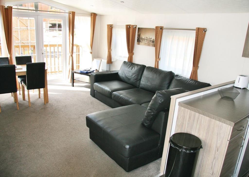 Weston Wood Lodges Melbourne  Room photo